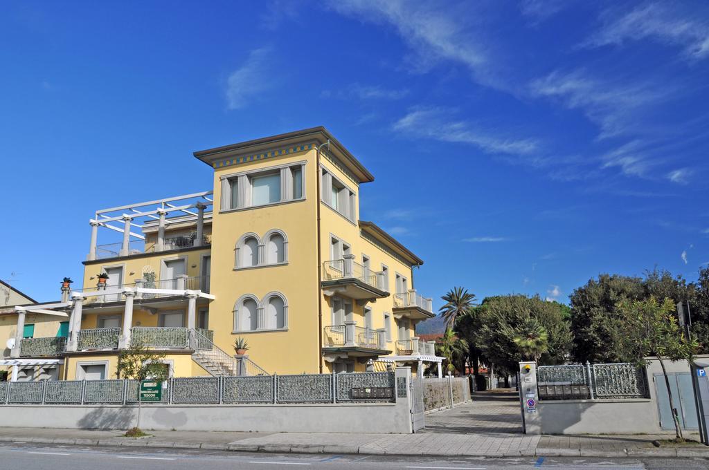 Holiday Apartments Fiumetto Marina di Pietrasanta Bilik gambar