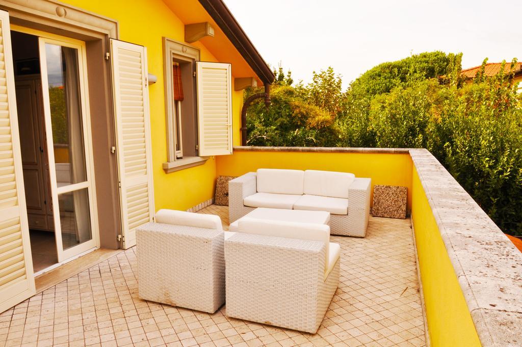 Holiday Apartments Fiumetto Marina di Pietrasanta Luaran gambar